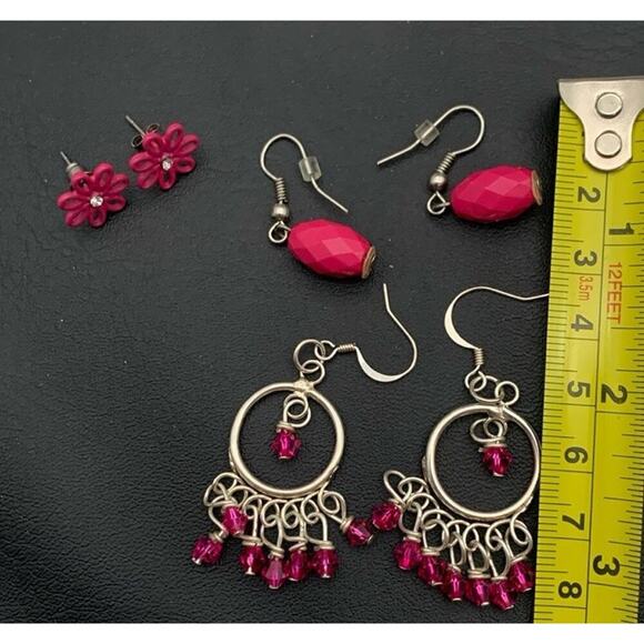 Lot Of 3 Pairs Of Bright Pink Earrings Stud And Dangles - Picture 3 of 3